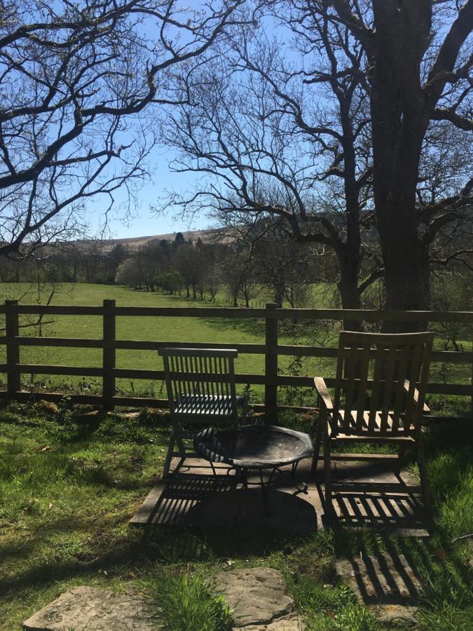Posh Huts Farmstay Falstone 外观 照片