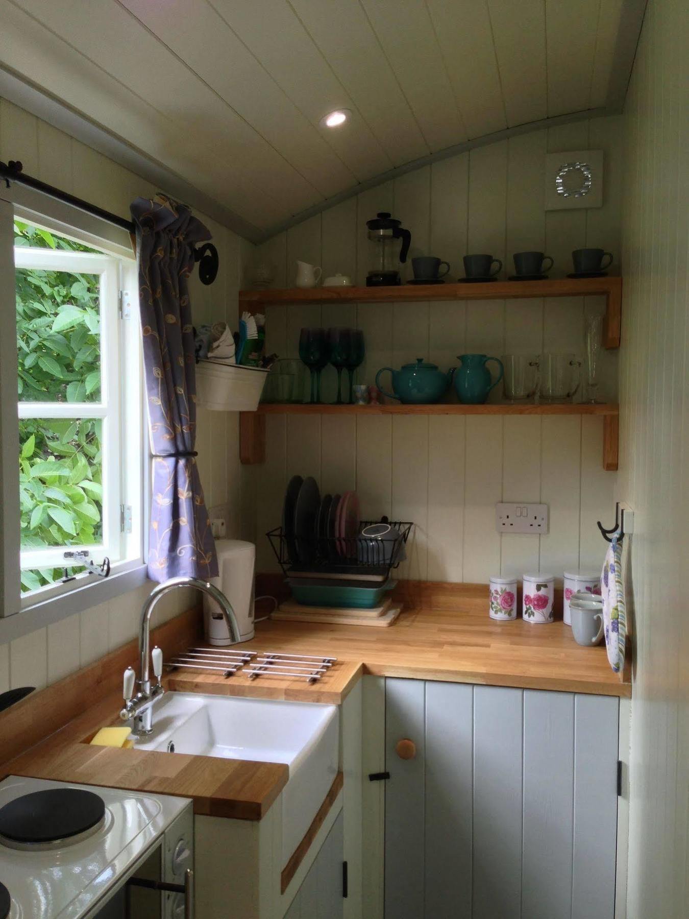Posh Huts Farmstay Falstone 外观 照片